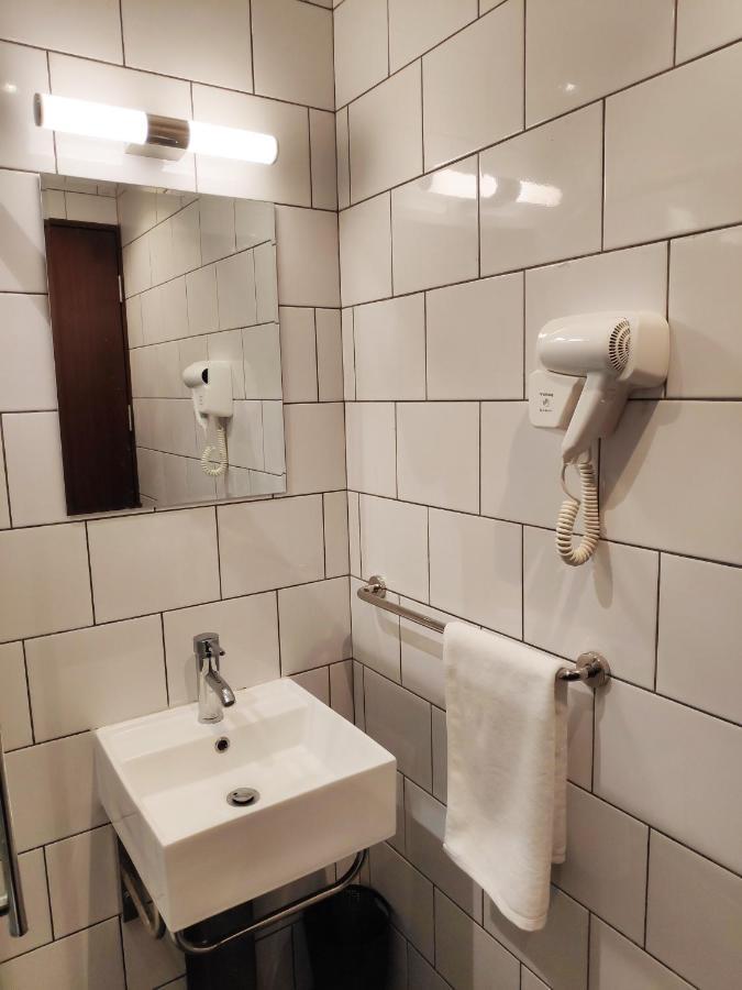 Ez Suites Bandar Seri Begawan Exteriör bild